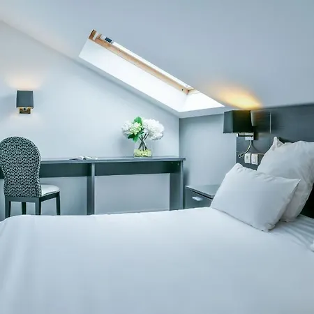 Logis & Restaurant La Bleue Hotel 3*