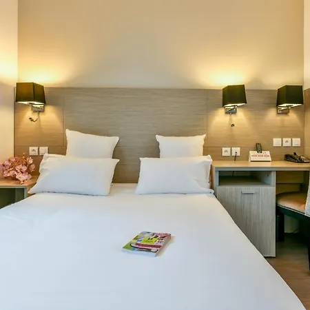 Hotel Logis & Restaurant La Bleue Cambo-les-Bains