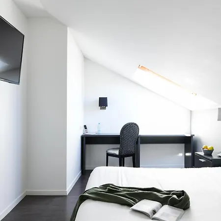 Logis & Restaurant La Bleue Hotel