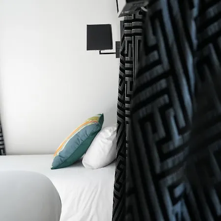 Hotel Logis & Restaurant La Bleue Cambo-les-Bains