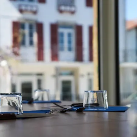 Logis & Restaurant La Bleue Отель