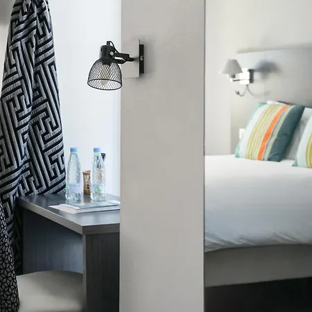 Hotel Logis & Restaurant La Bleue Cambo-les-Bains