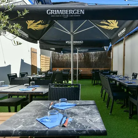 Logis & Restaurant La Bleue Отель
