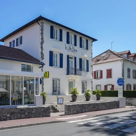 Hotel Logis & Restaurant La Bleue 3*