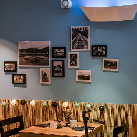 Logis & Restaurant La Bleue Cambo-les-Bains