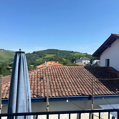 Logis & Restaurant La Bleue Отель 3*