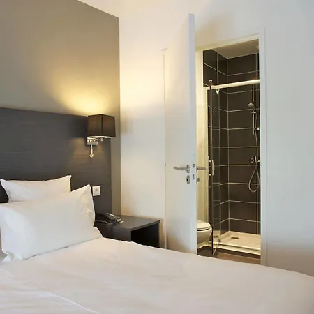 Hotel Logis & Restaurant La Bleue 3*
