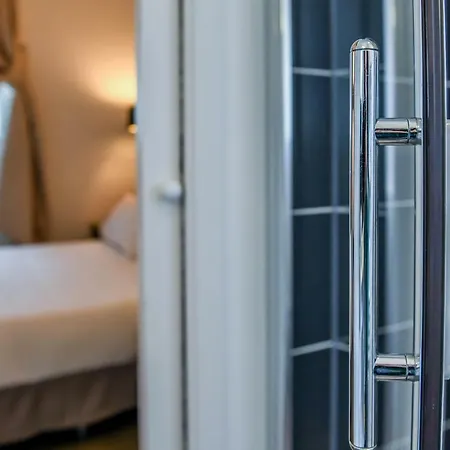 Logis & Restaurant La Bleue Cambo-les-Bains