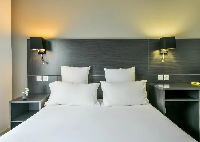 Logis & Restaurant La Bleue Cambo-les-Bains