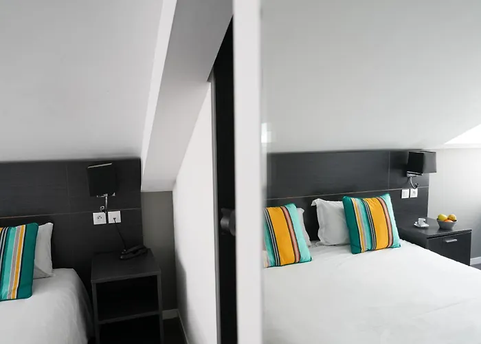 Hotel Logis Hôtel&restaurant La Bleue Cambo-les-Bains