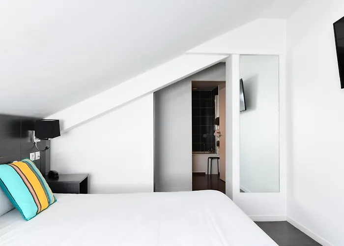 Hotel Logis & Restaurant La Bleue Cambo-les-Bains