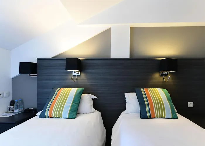 Hotel Logis Hôtel&restaurant La Bleue 3*