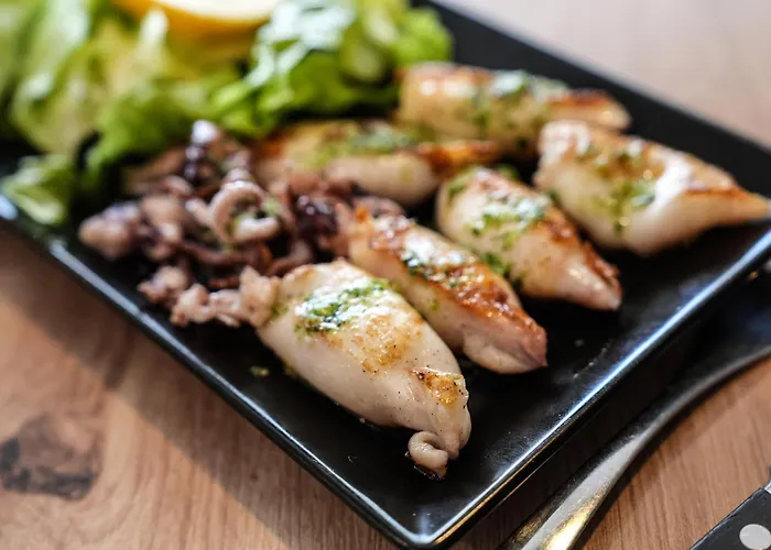 Hotel Logis & Restaurant La Bleue Cambo-les-Bains