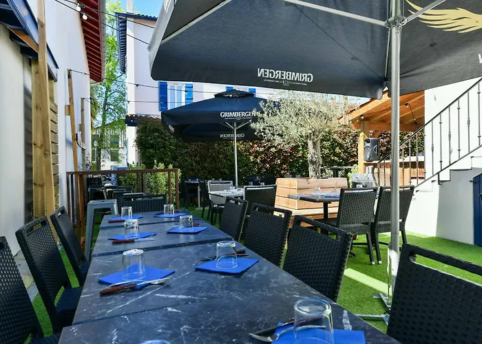 Logis & Restaurant La Bleue Hotel