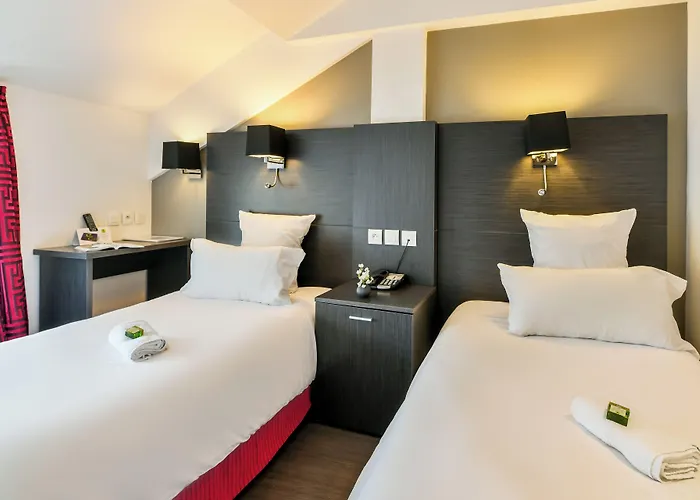 Hotel Logis Hôtel&restaurant La Bleue 3*