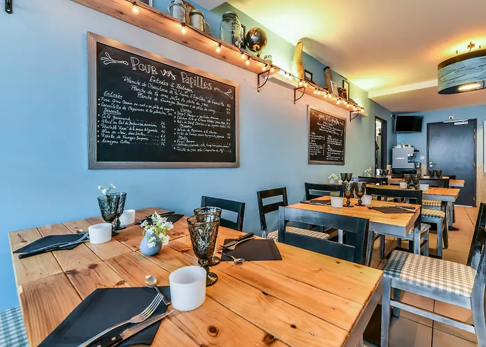 Hotel Logis & Restaurant La Bleue