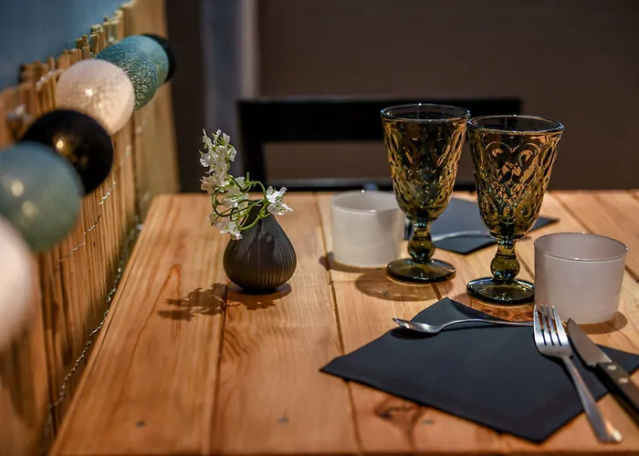 Logis & Restaurant La Bleue カンボ・レ・バン