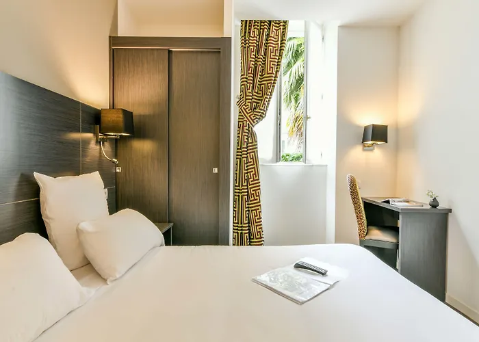 Logis & Restaurant La Bleue