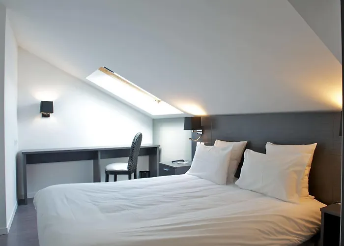 Logis & Restaurant La Bleue Cambo-les-Bains